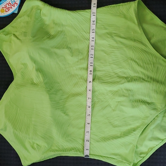 Sand N Sun, lucky lime, 1pc bathing suit, size 2X (18W/20W) - Picture 7 of 8